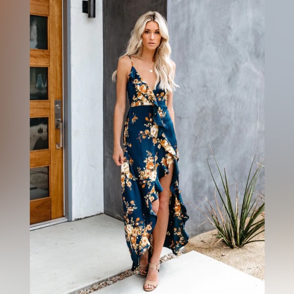 Vici Capriccio Satin Floral Ruffle Maxi Dress Size Medium